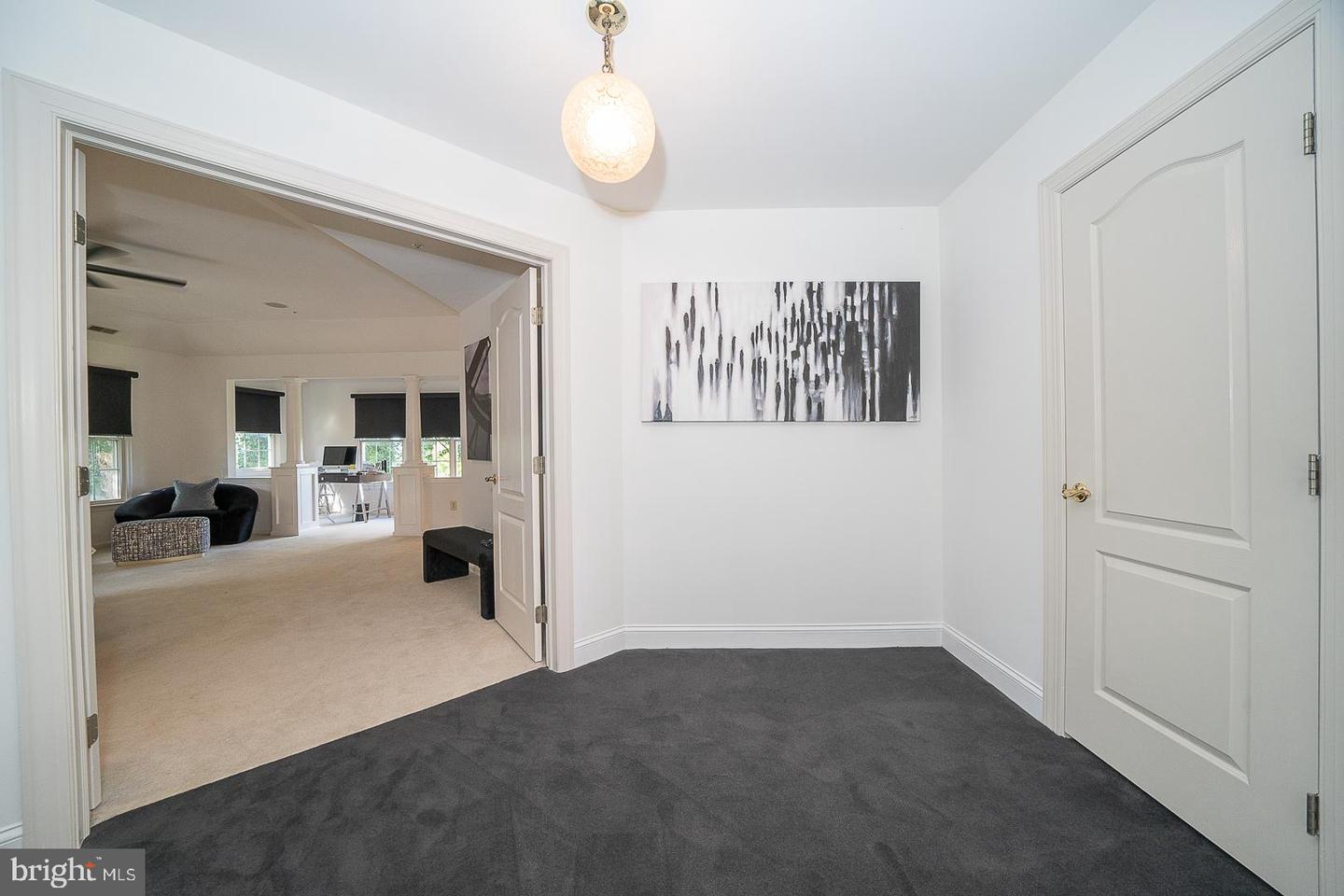 1022 Riverview Ln