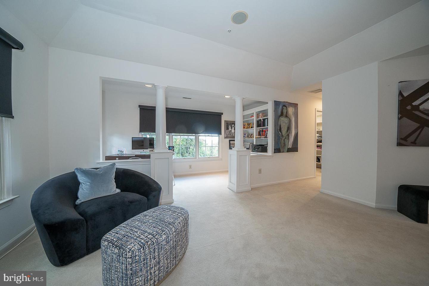 1022 Riverview Ln