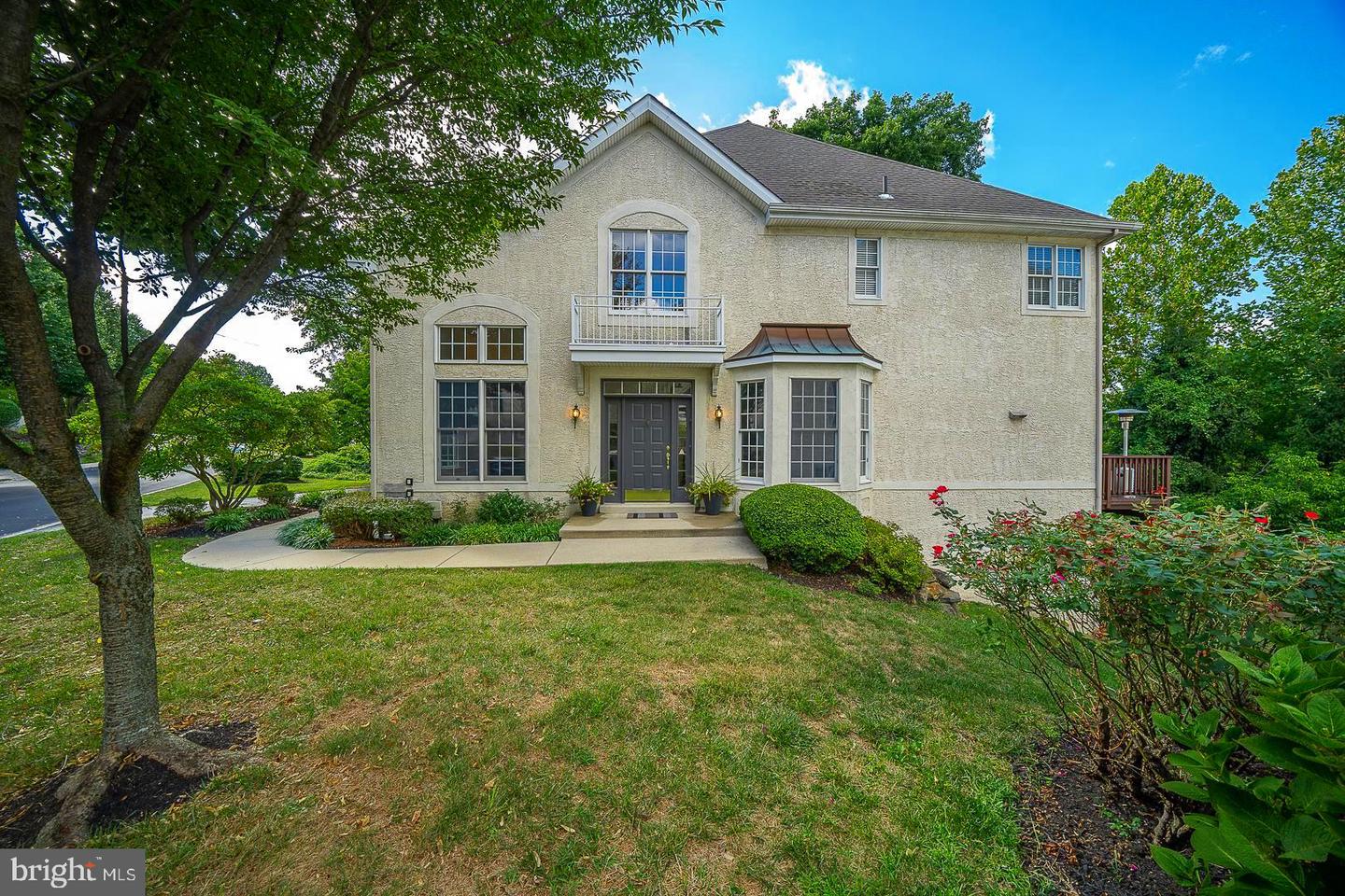 1022 Riverview Ln