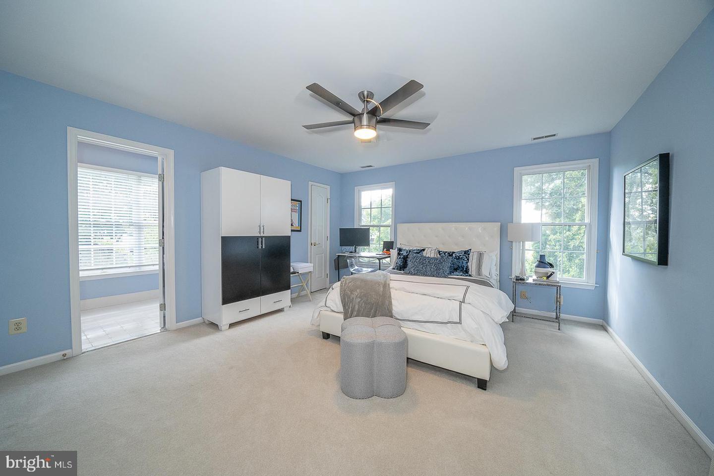 1022 Riverview Ln