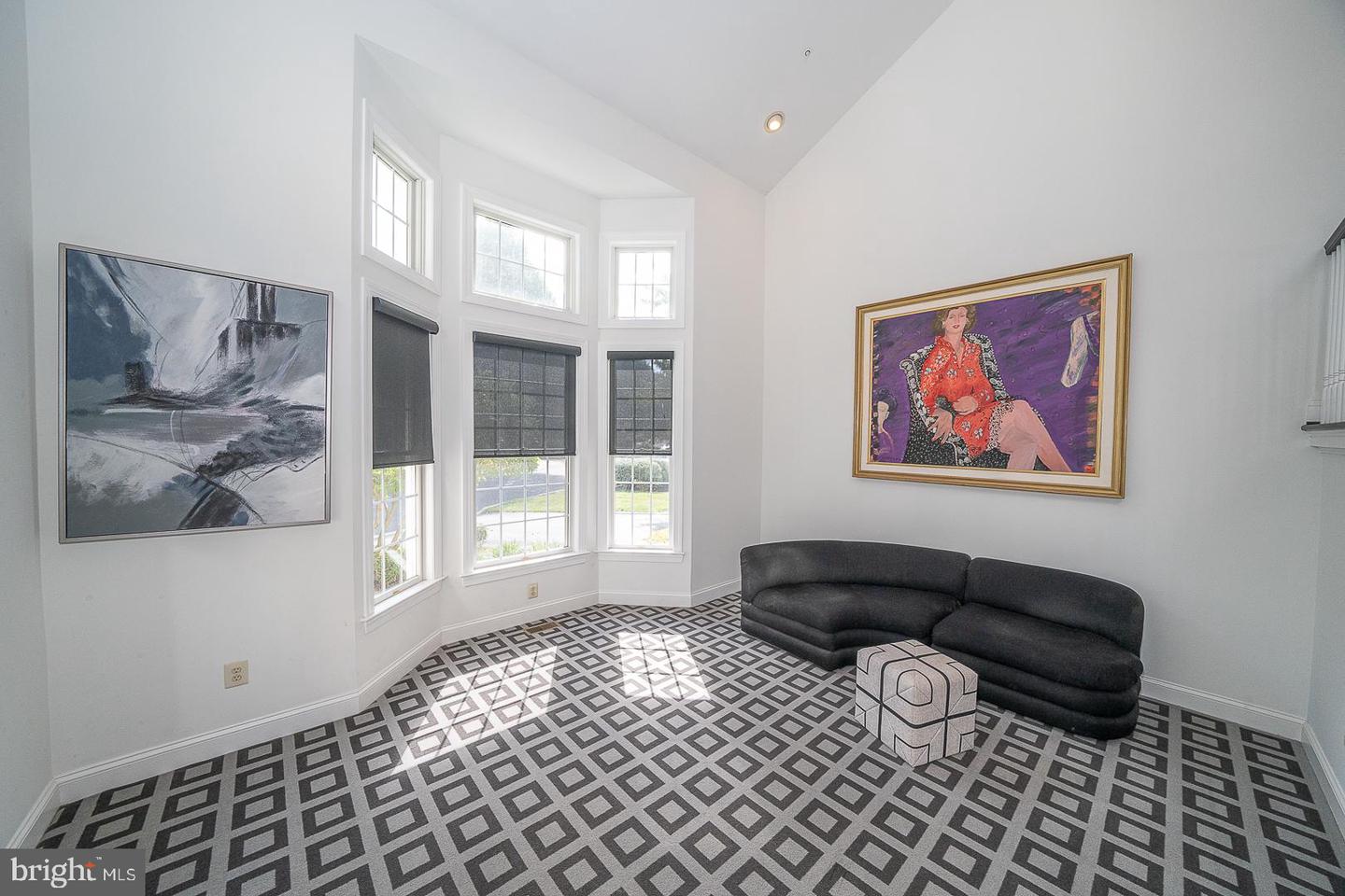 1022 Riverview Ln