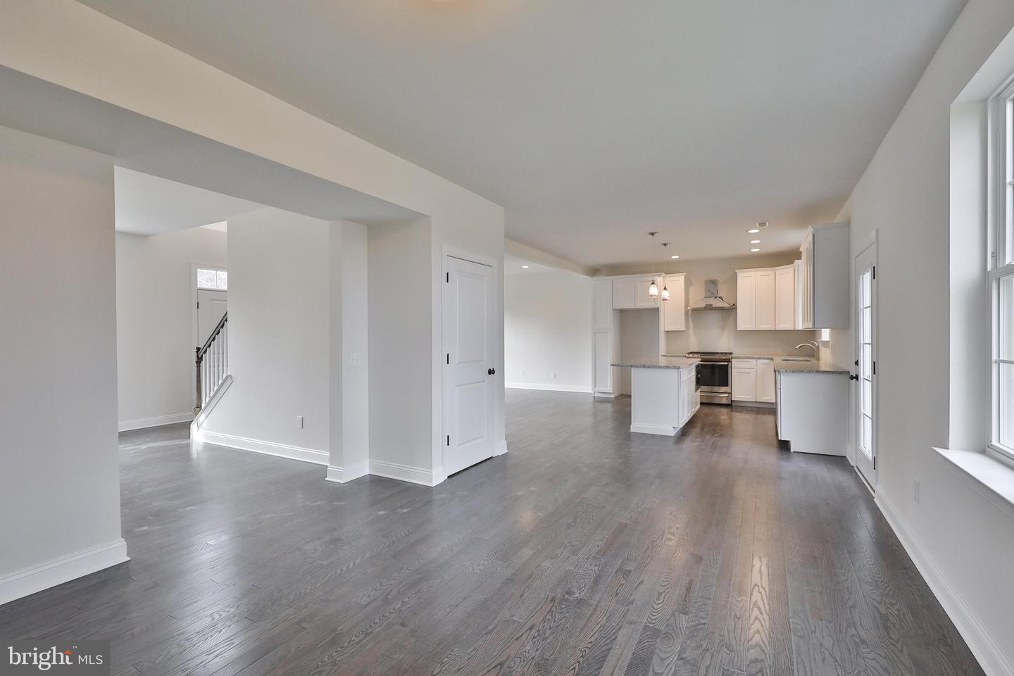 248 Hillcrest Ave