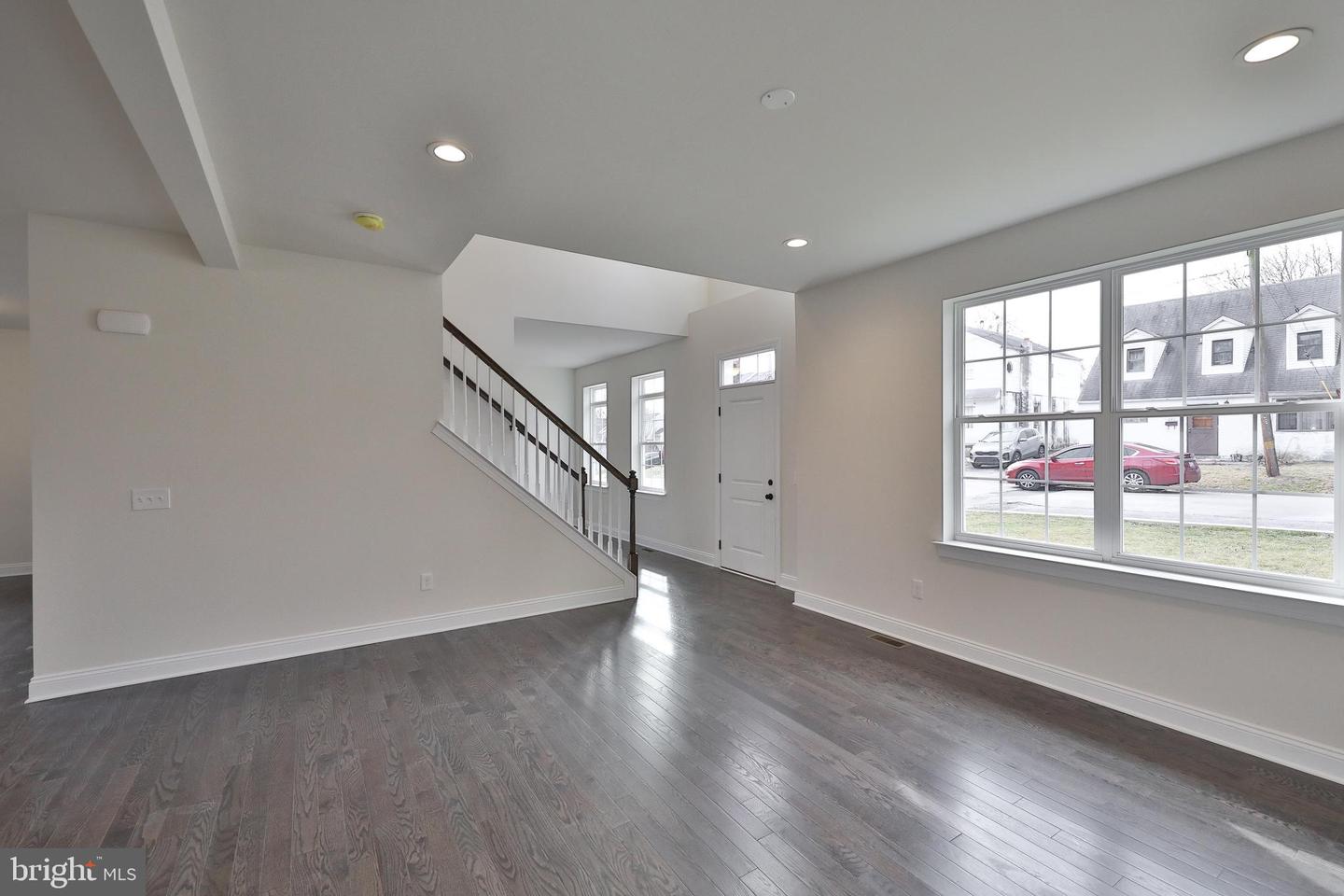 248 Hillcrest Ave