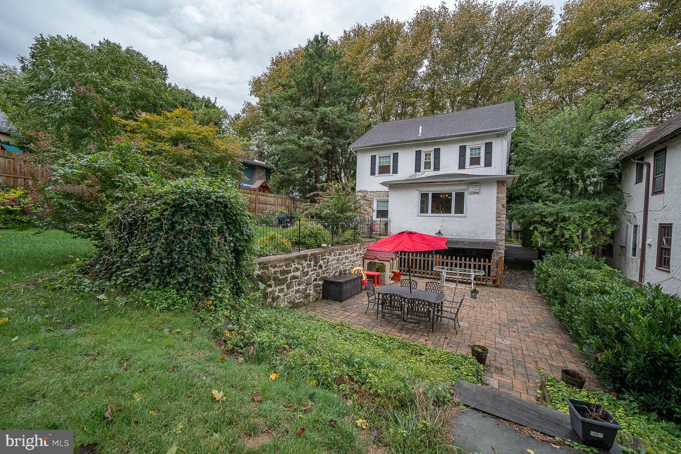 511 Waring Rd