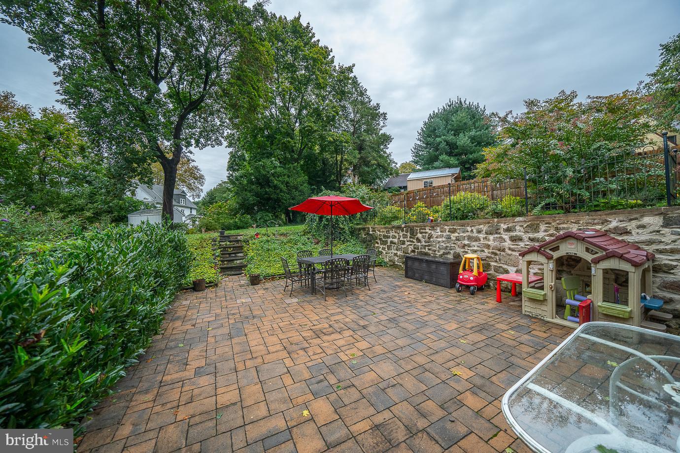 511 Waring Rd