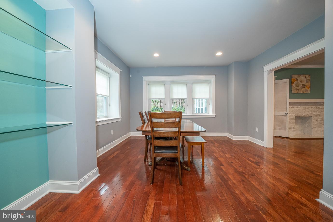 511 Waring Rd