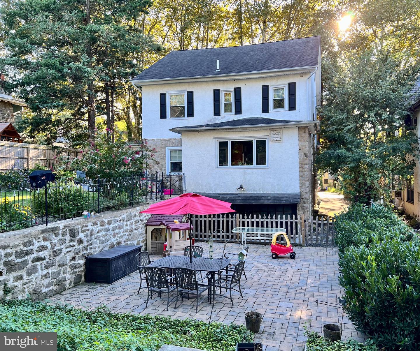 511 Waring Rd