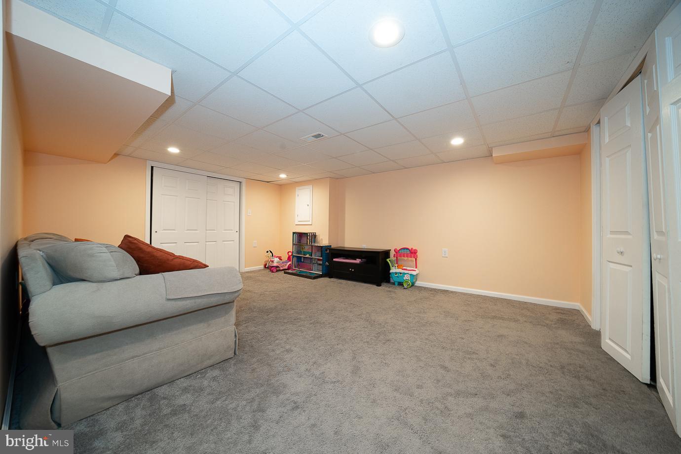 511 Waring Rd