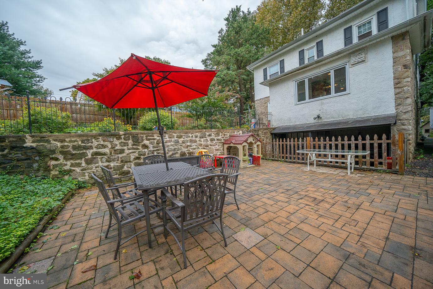 511 Waring Rd