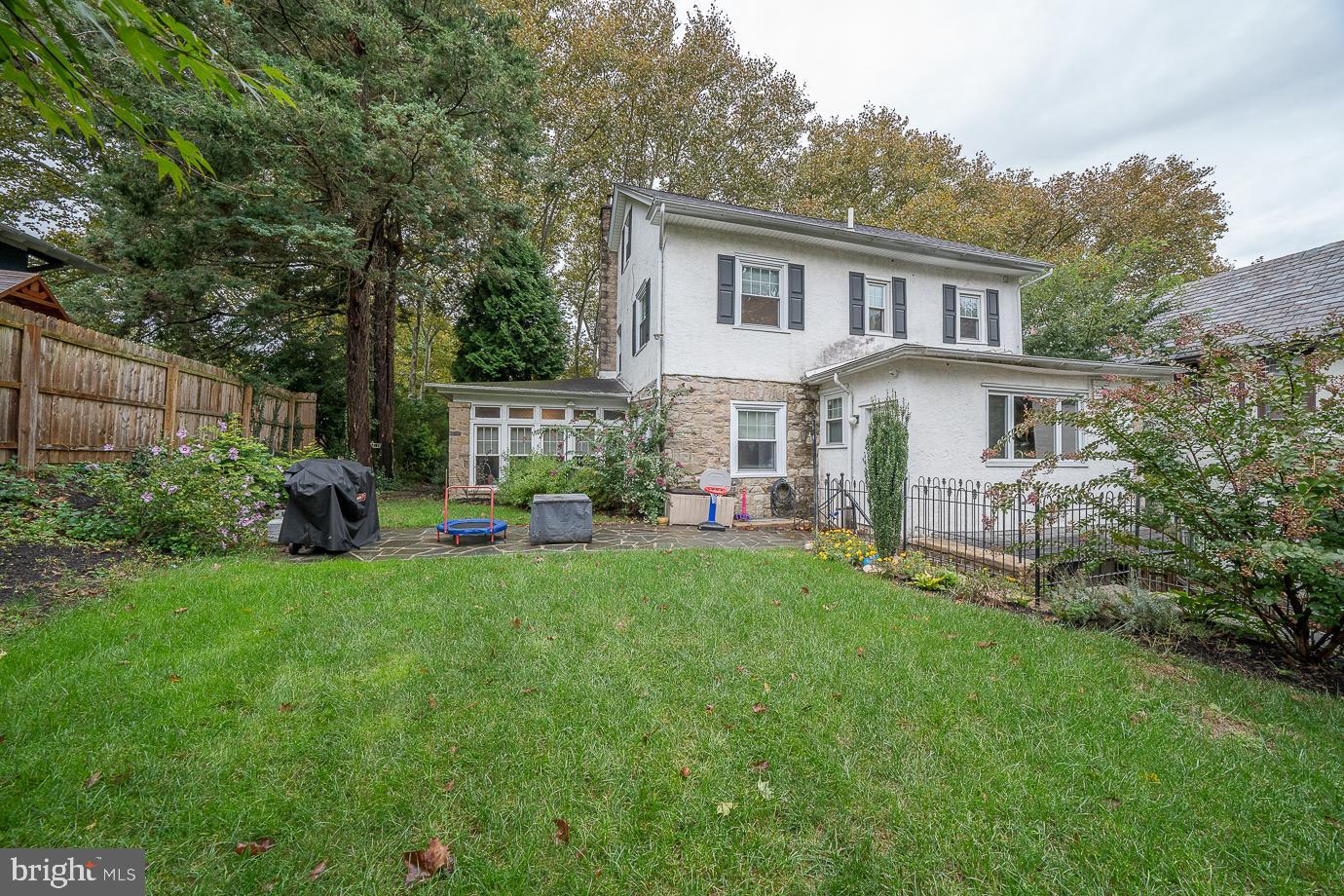 511 Waring Rd