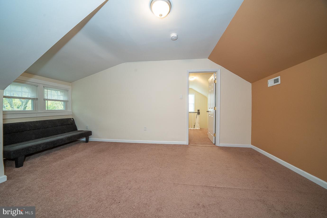 511 Waring Rd