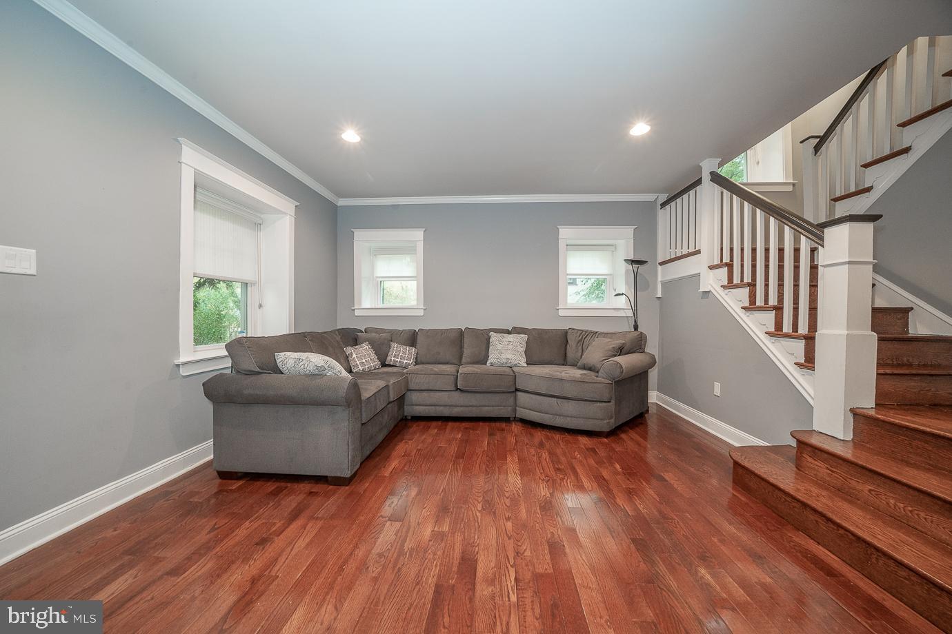 511 Waring Rd