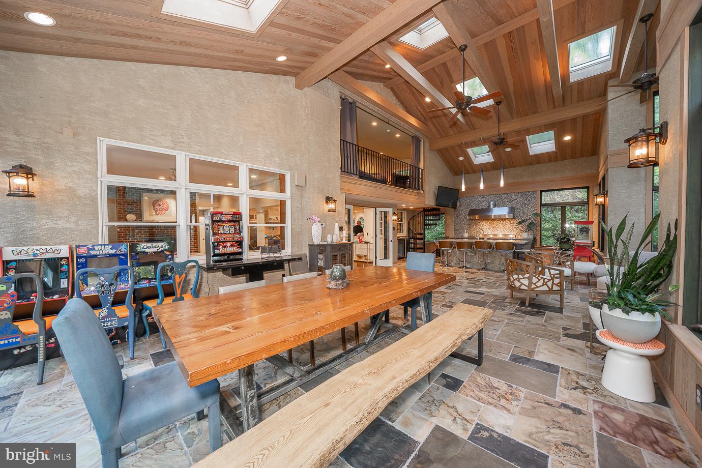 1431 Sandy Cir