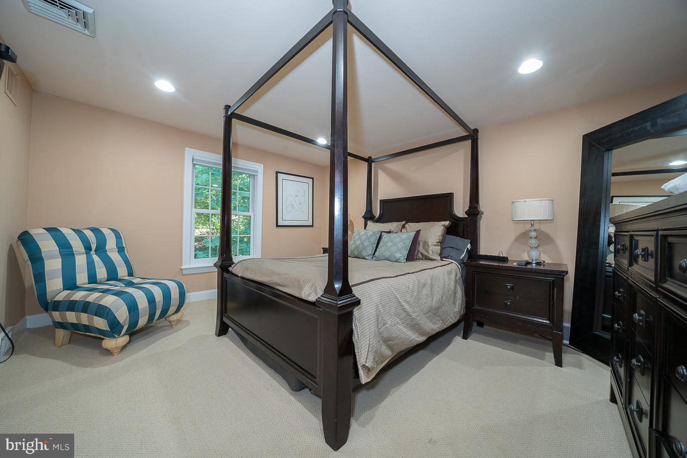 1431 Sandy Cir