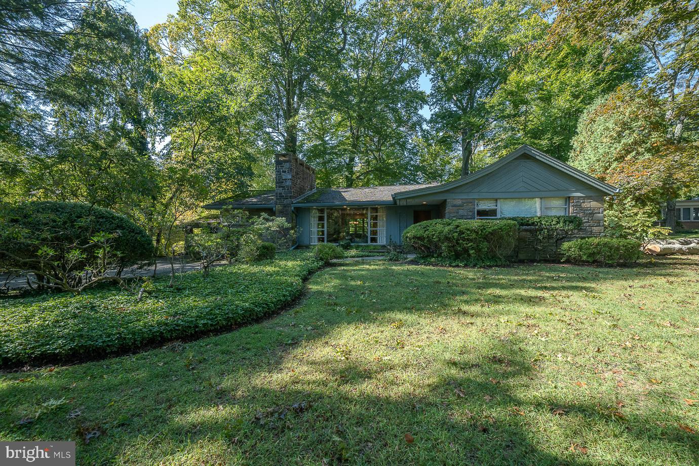 904 Centennial Rd