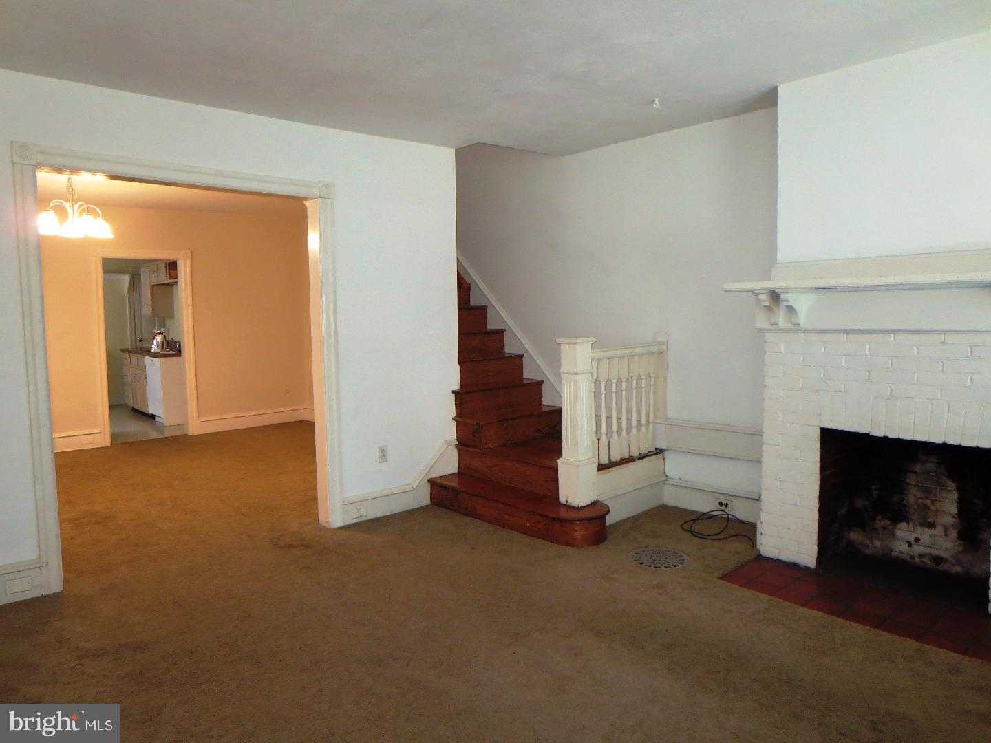 221 Ardmore Ave