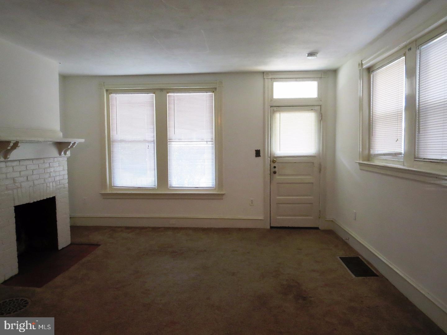221 Ardmore Ave