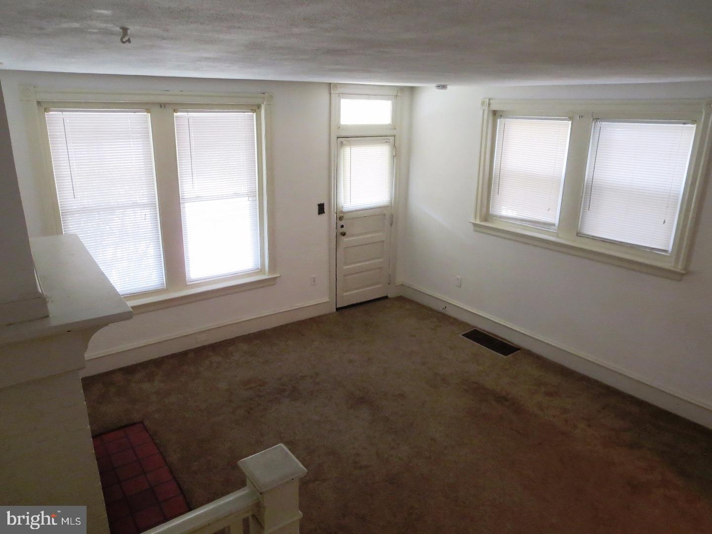 221 Ardmore Ave