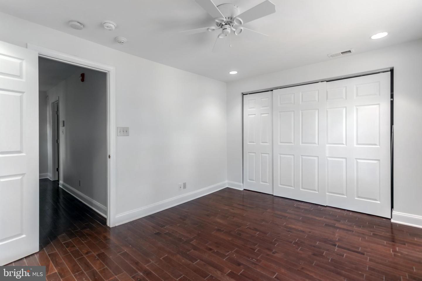 209 Greenfield Ter