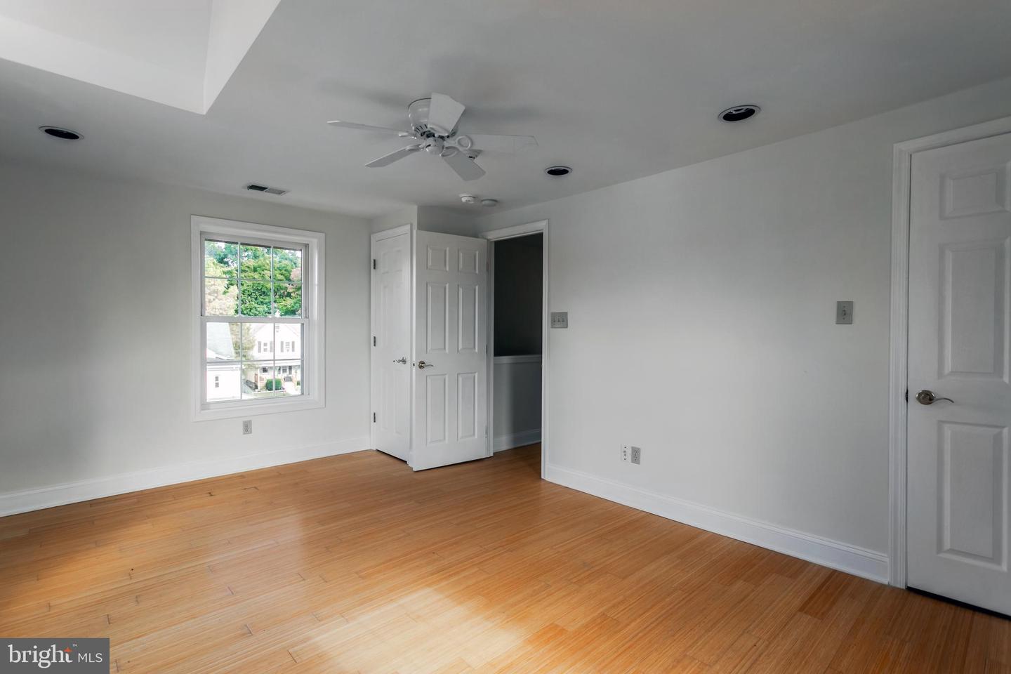 209 Greenfield Ter