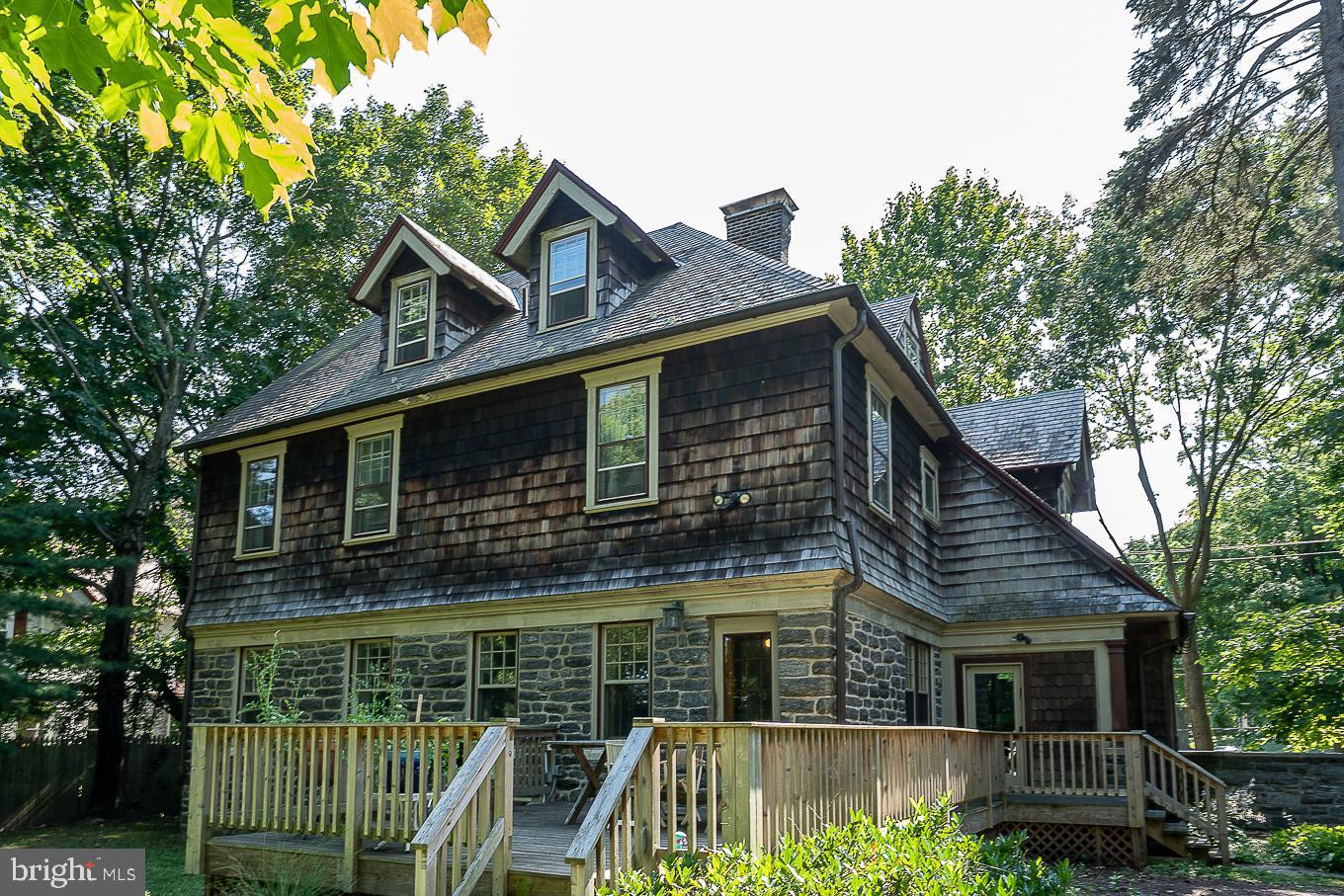 545 Elkins Ave
