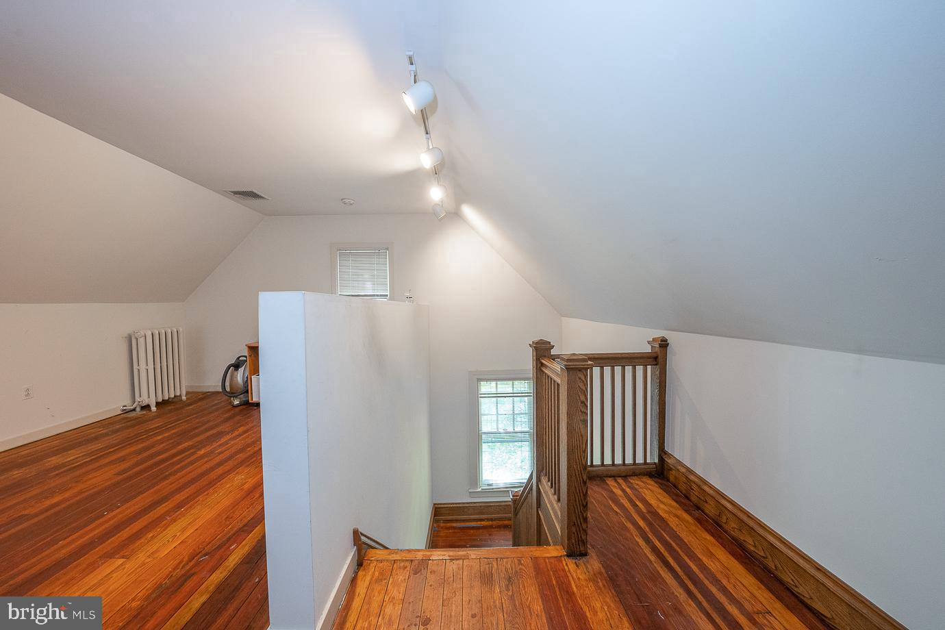 545 Elkins Ave