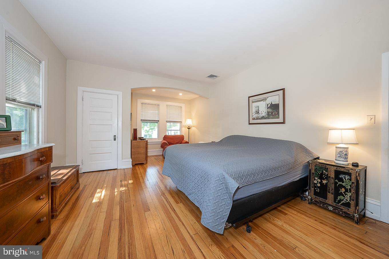545 Elkins Ave