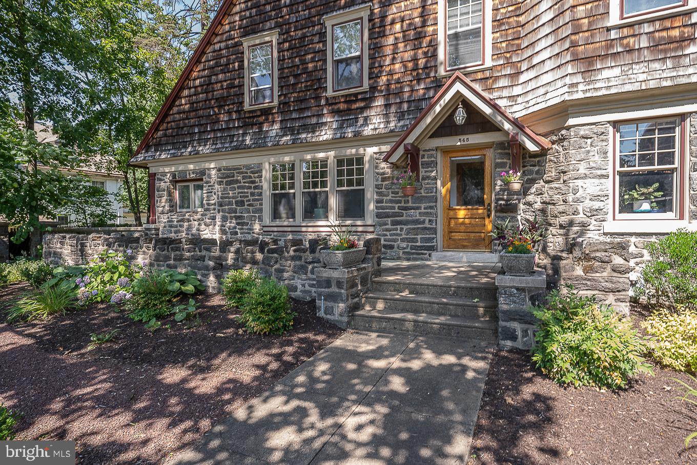545 Elkins Ave