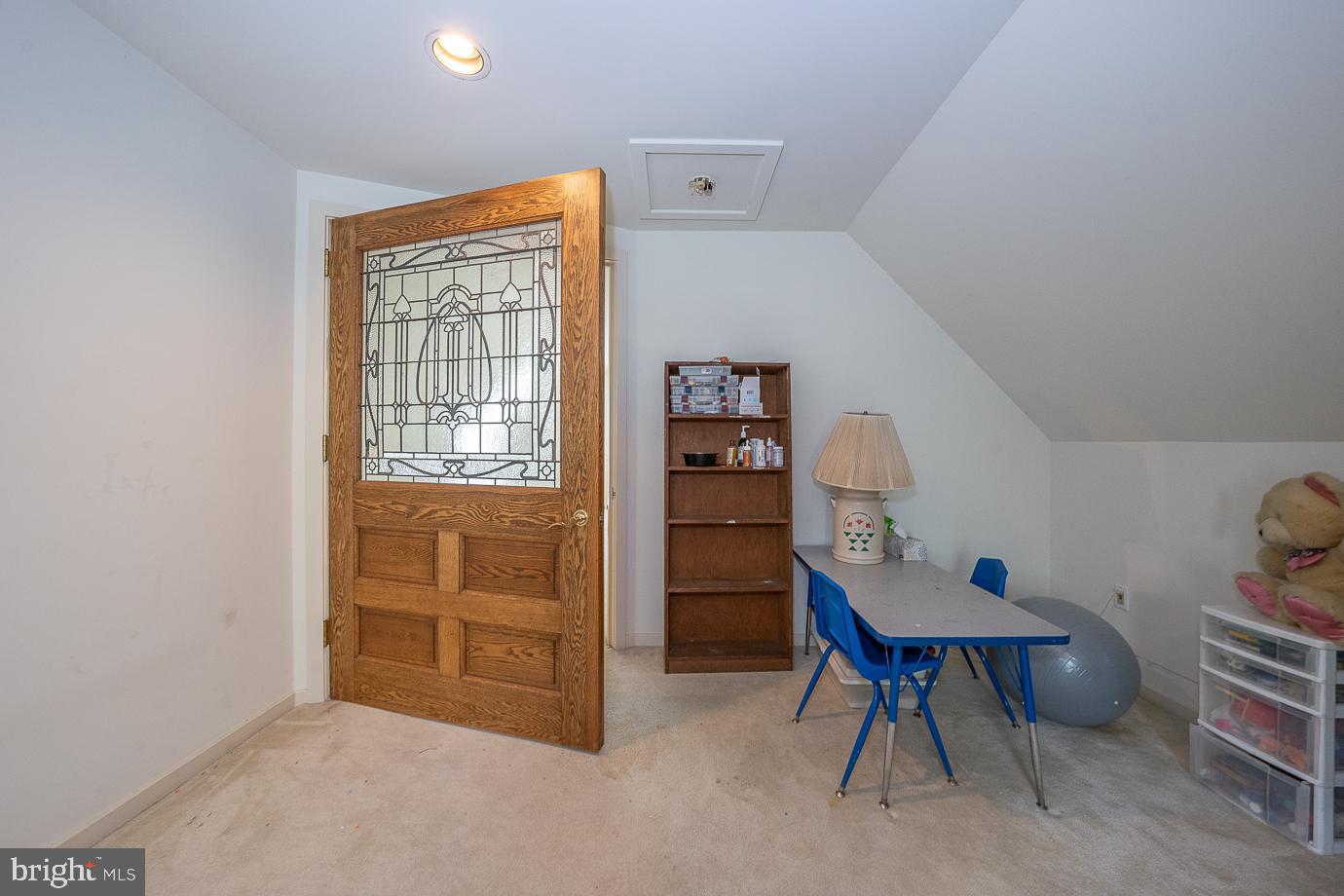 545 Elkins Ave