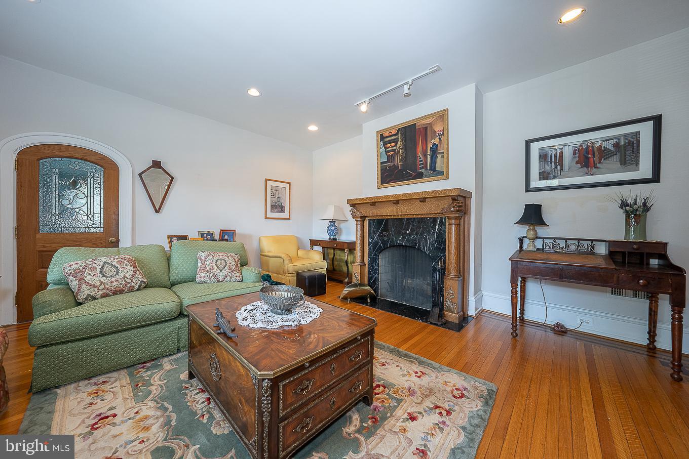 545 Elkins Ave