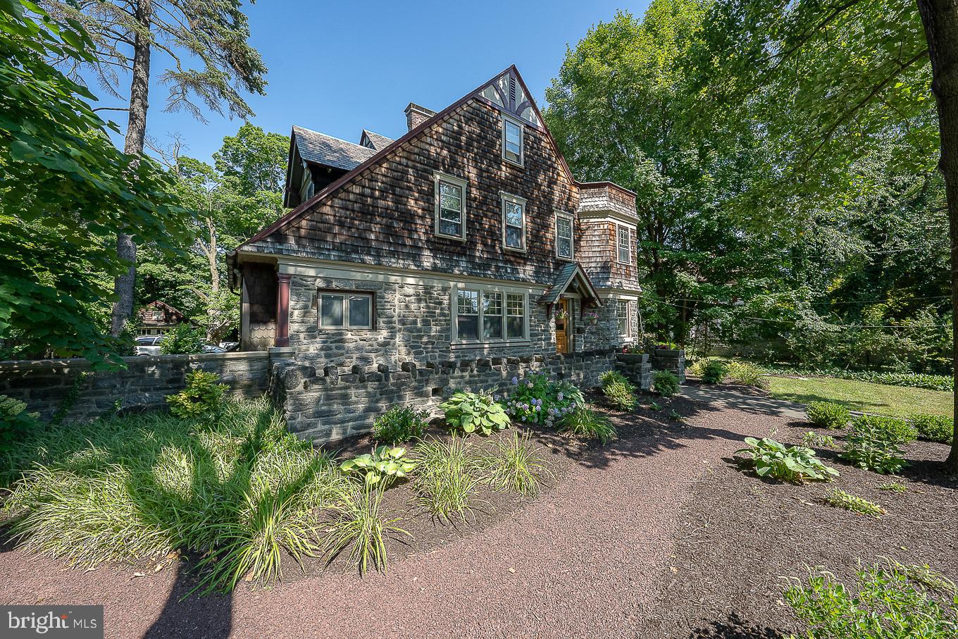 545 Elkins Ave