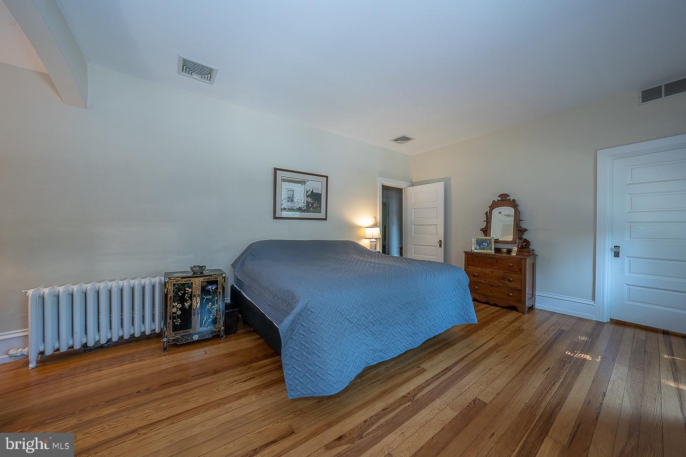 545 Elkins Ave