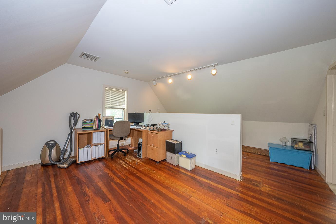 545 Elkins Ave