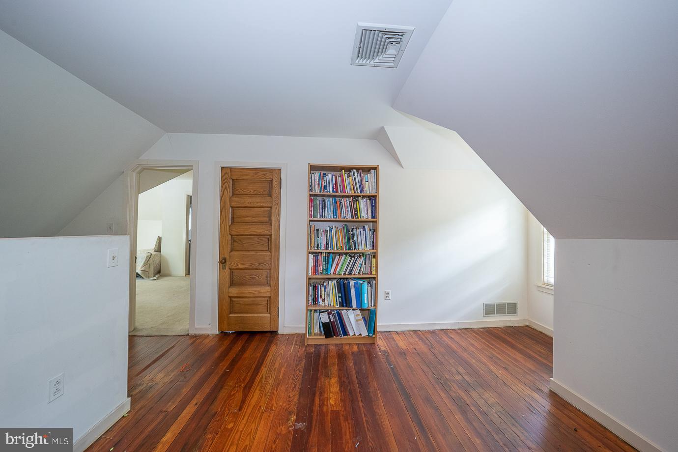 545 Elkins Ave