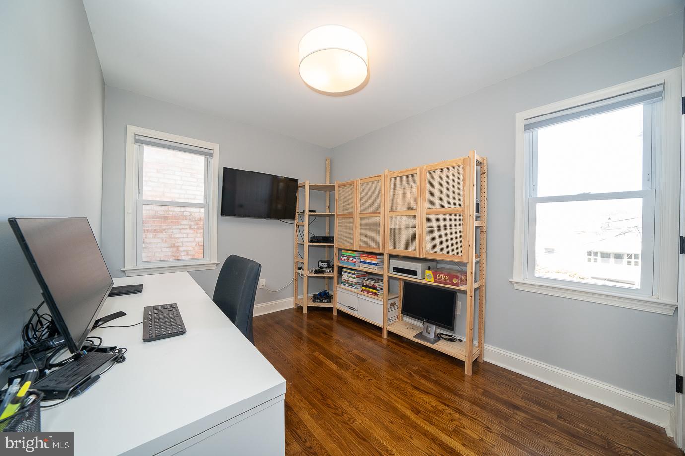 303 Woodbine Ave