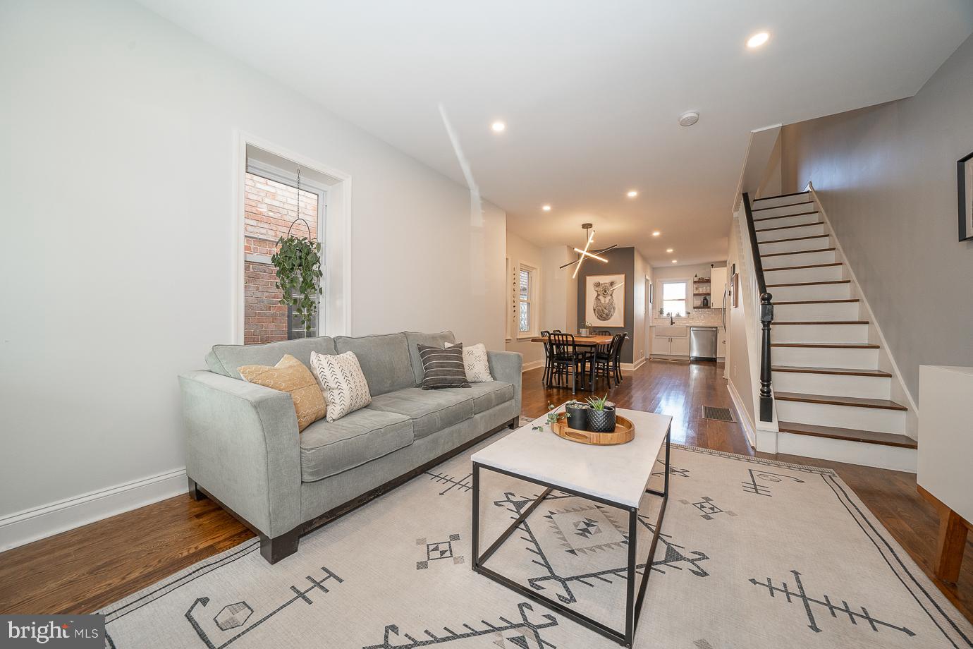 303 Woodbine Ave