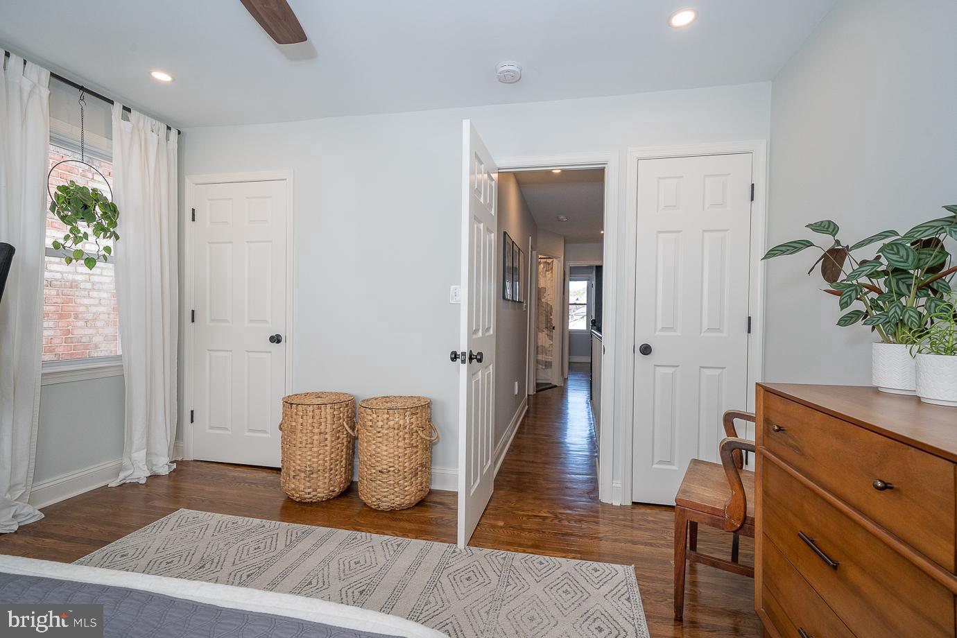 303 Woodbine Ave