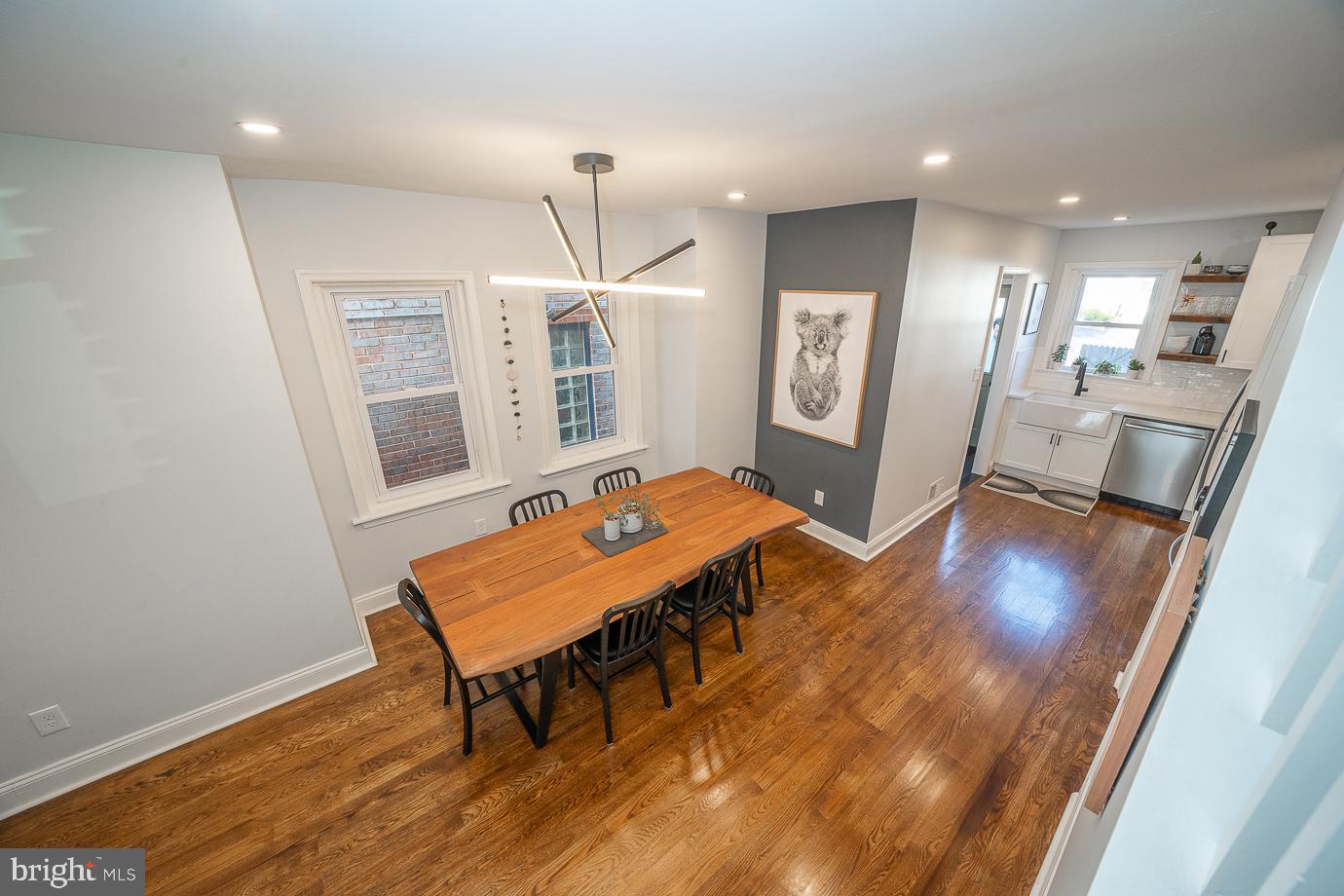 303 Woodbine Ave