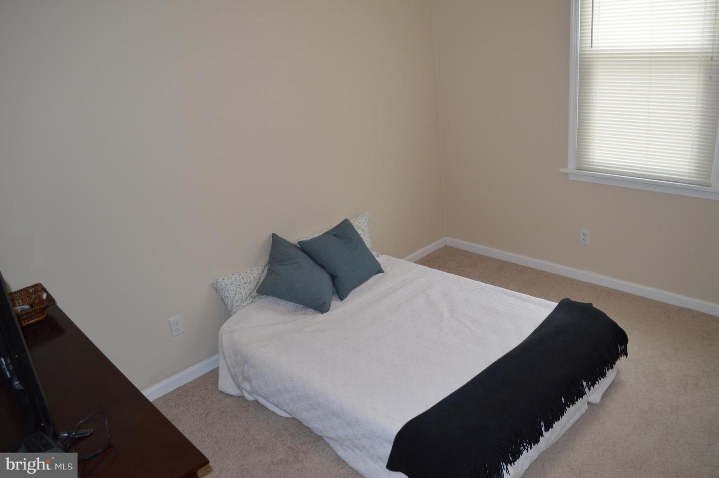 228 Linwood Ave
