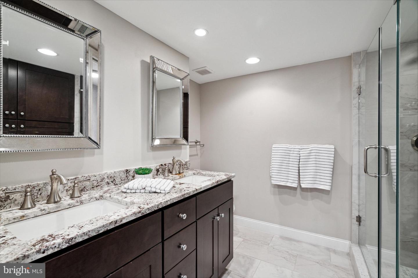 260 Montgomery Ave #302
