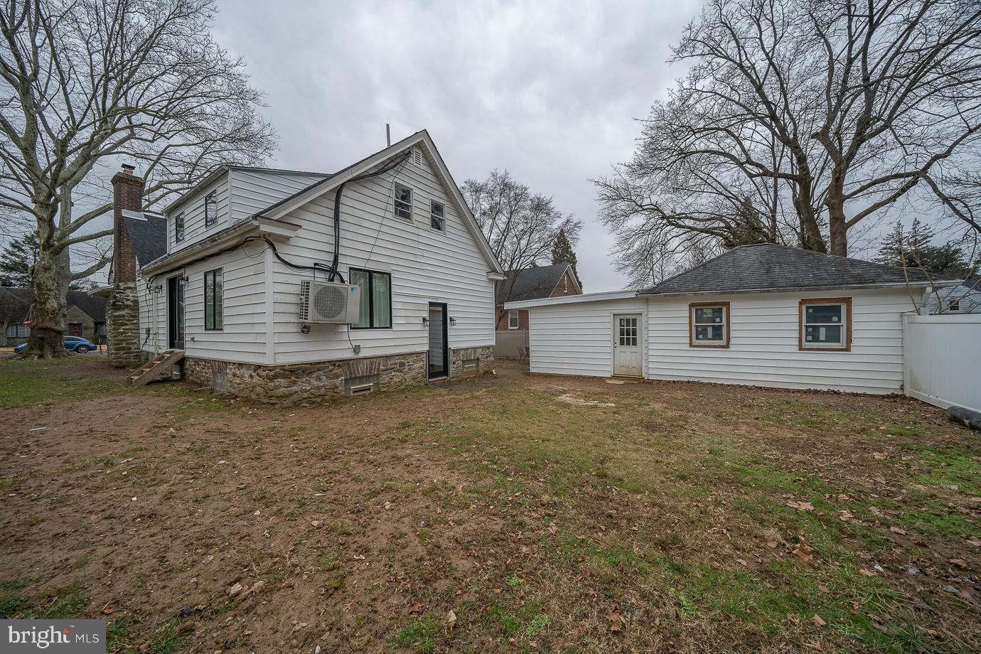 7608 Woodlawn Ave
