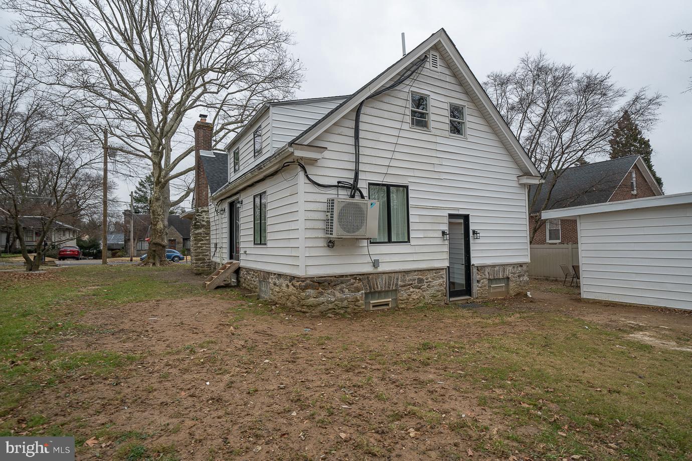 7608 Woodlawn Ave