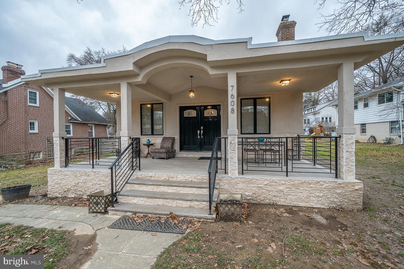 7608 Woodlawn Ave