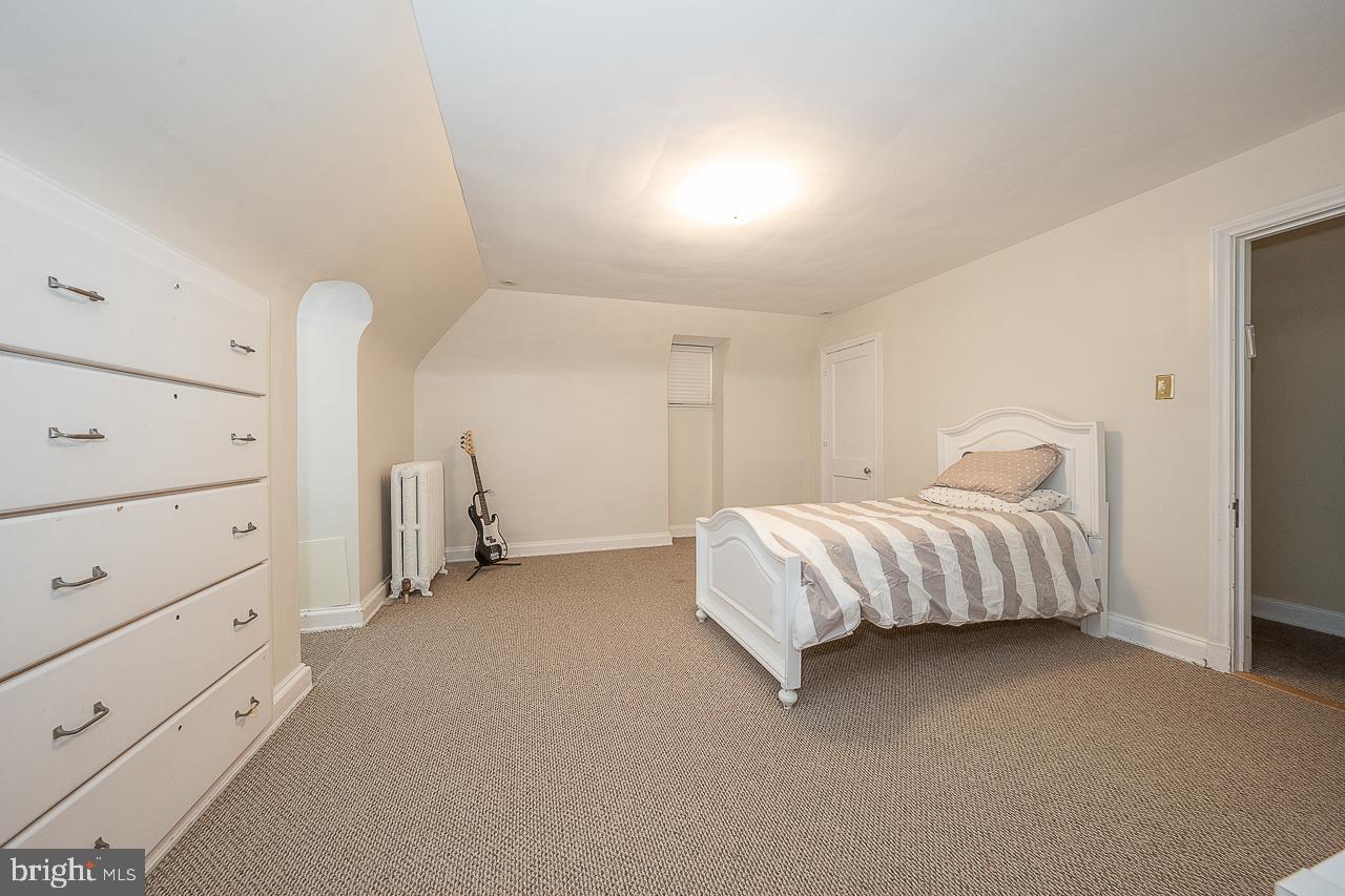 1429 Ashbourne Rd