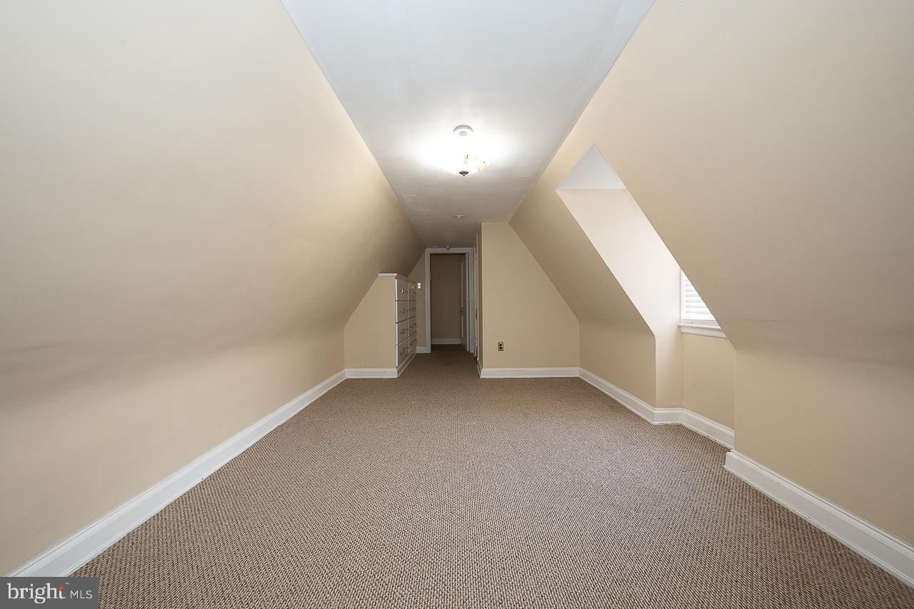 1429 Ashbourne Rd