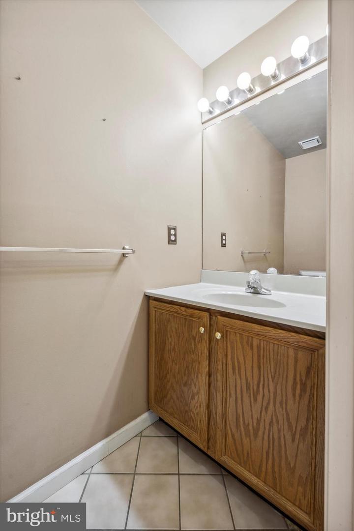 110 Gleneagles Dr