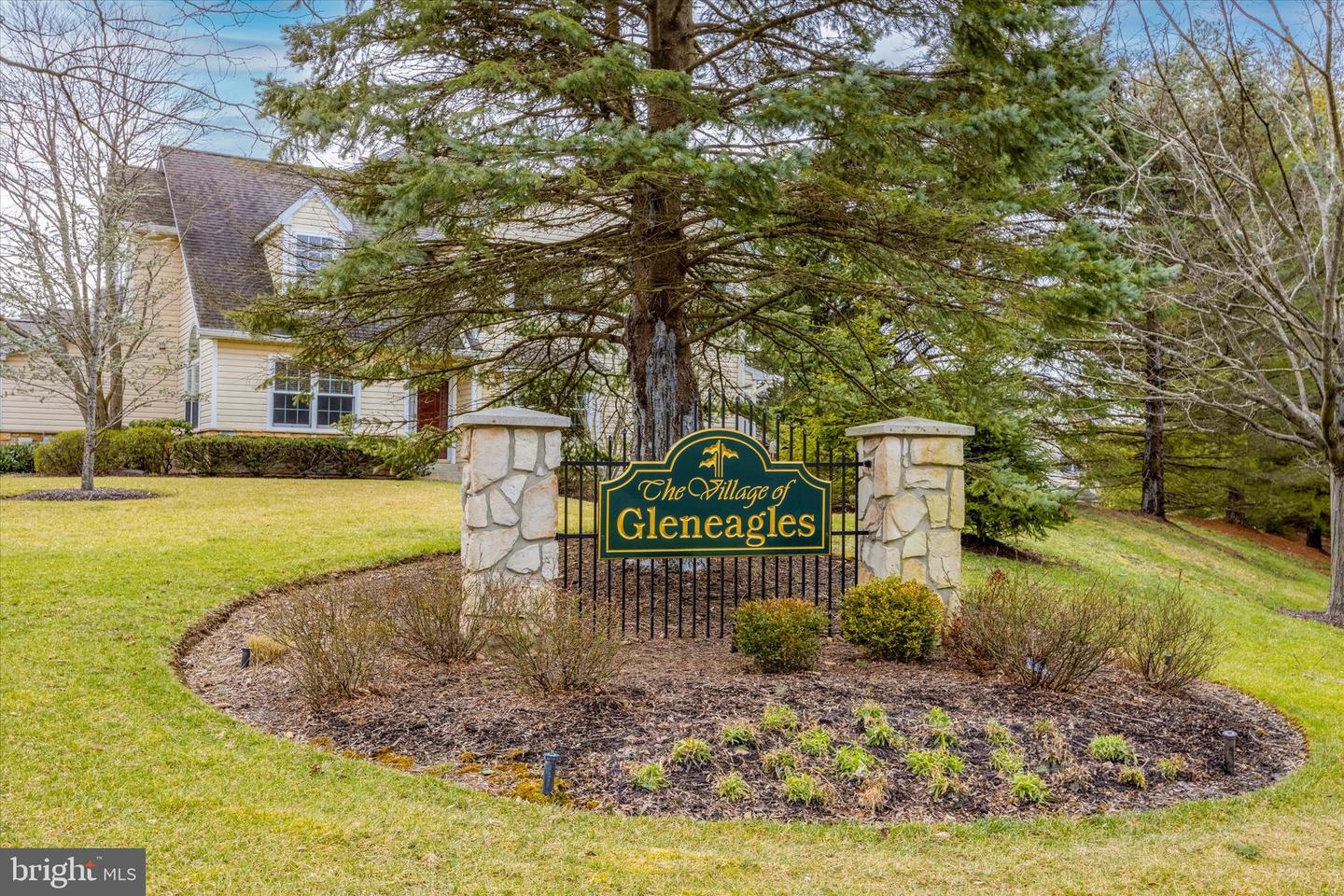 110 Gleneagles Dr