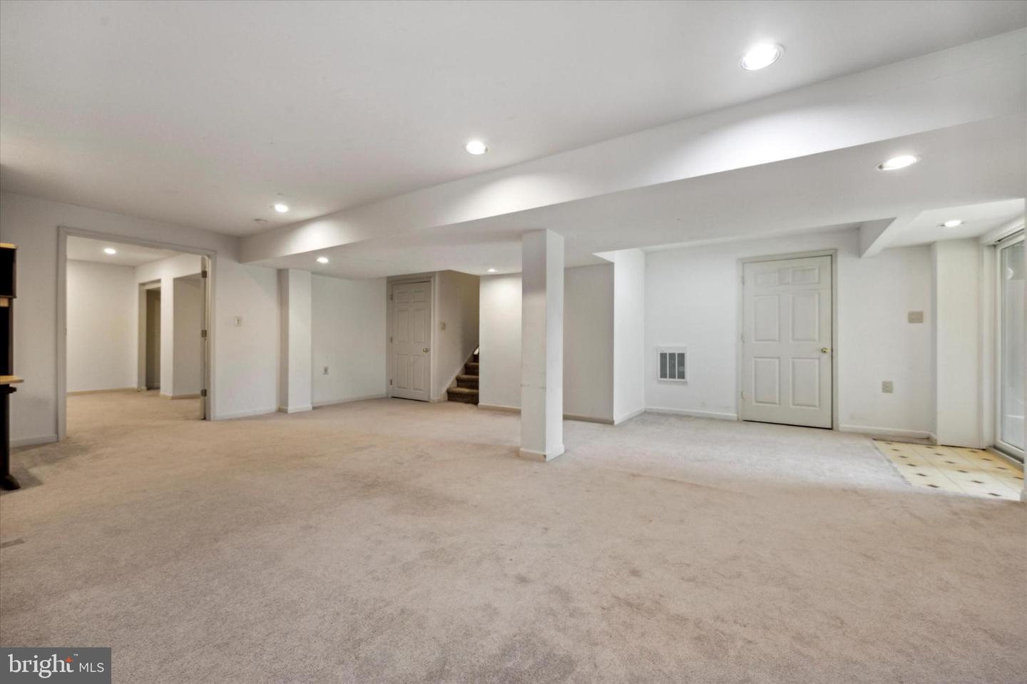 110 Gleneagles Dr