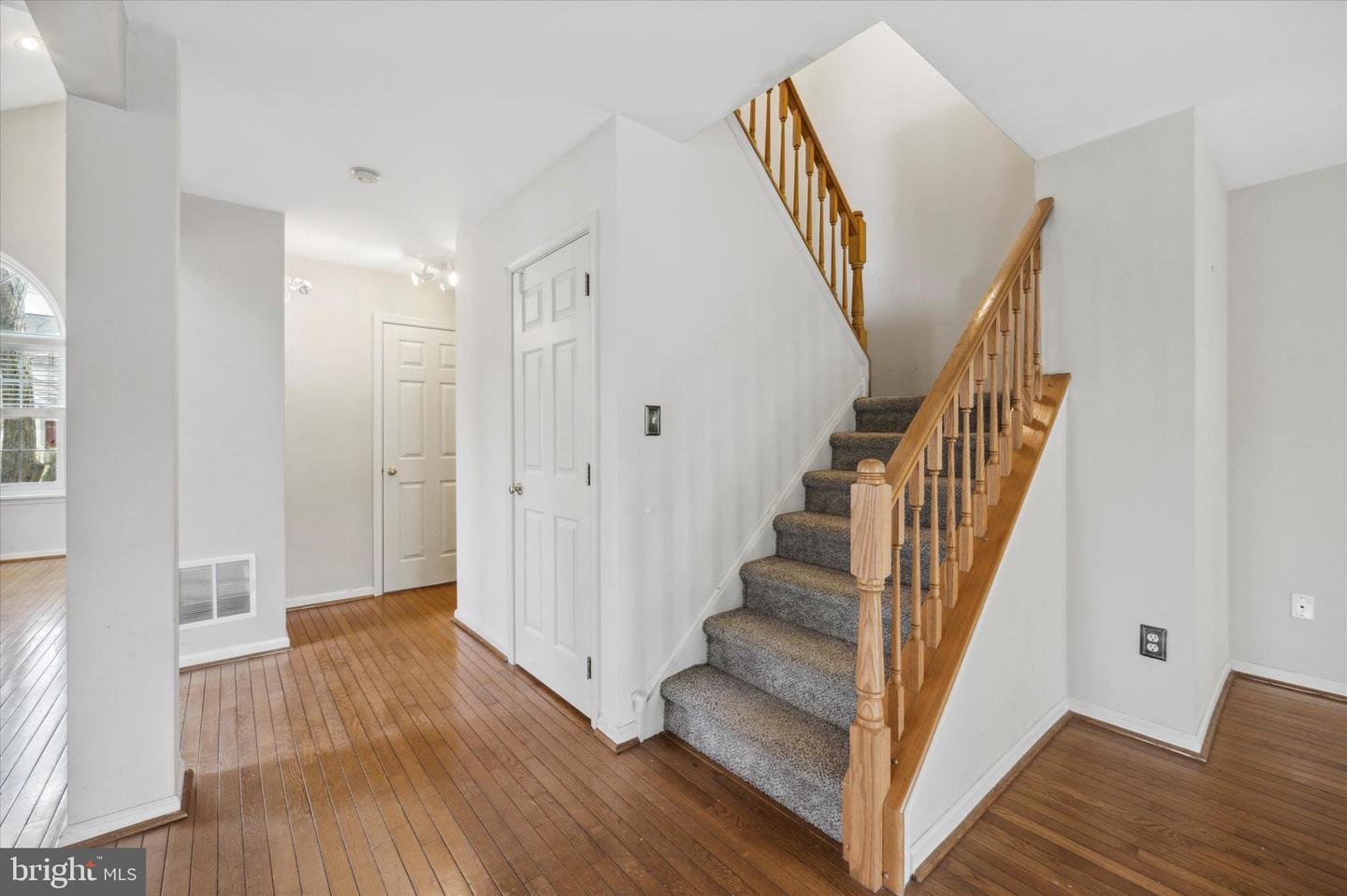 110 Gleneagles Dr