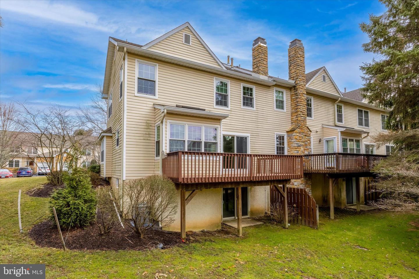 110 Gleneagles Dr